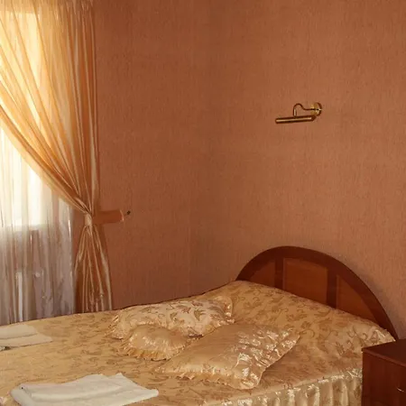 гостинний двір 